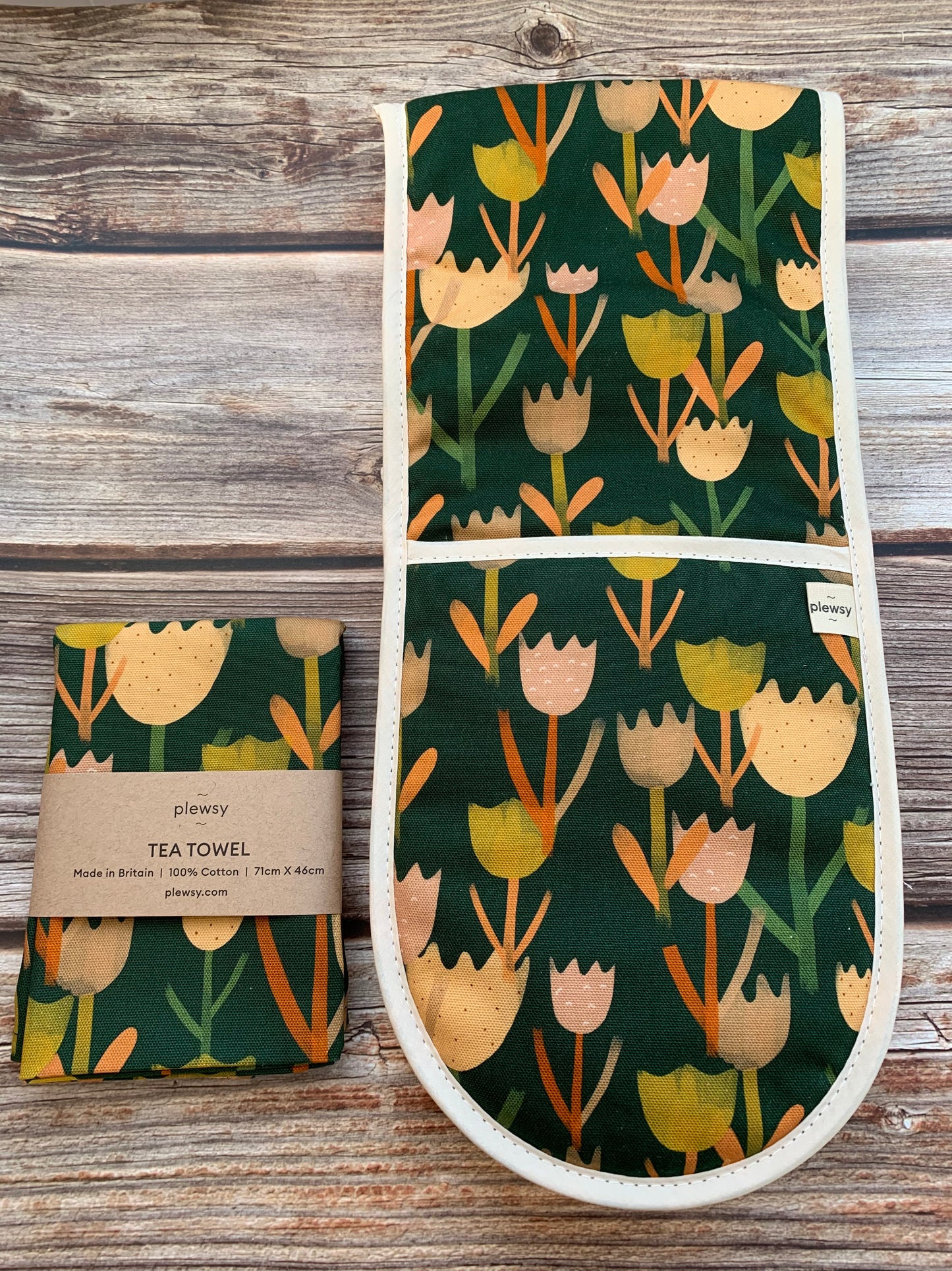 green tulip oven glove and matching tea towel