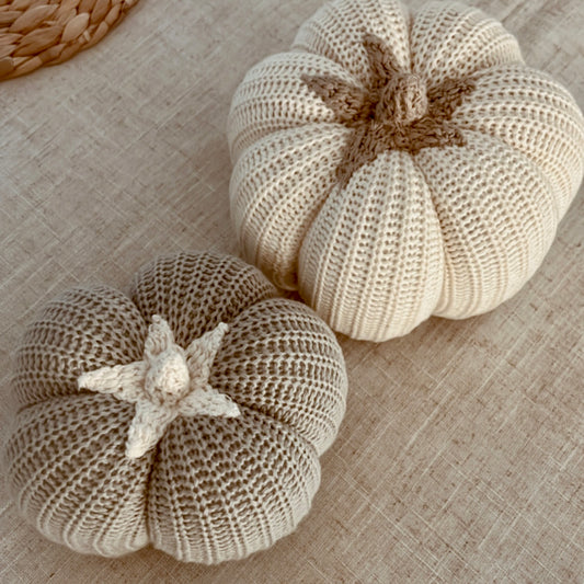 White Knitted Pumpkin - Medium